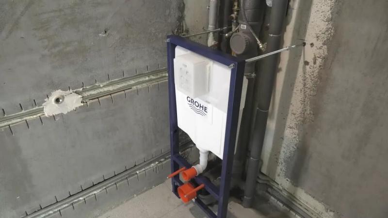 Установка инсталляции для унитаза